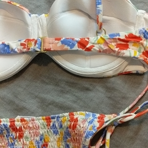L*Space Flowers Forever Marley Bikini Underwire Top Aubree Swim Bottoms … - Picture 7 of 7